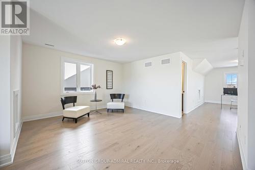 7 William Logan Drive, Richmond Hill, ON - Indoor