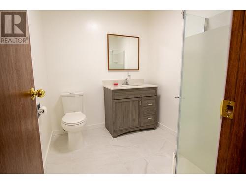 7579 St Patrick Avenue, Prince George, BC - Indoor Photo Showing Bathroom