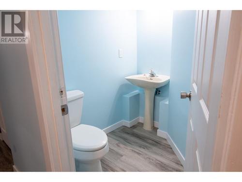 7579 St Patrick Avenue, Prince George, BC - Indoor Photo Showing Bathroom