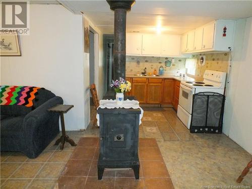 532 Sharps Mountain Road, Newburg, NB - Indoor Photo Showing Kitchen