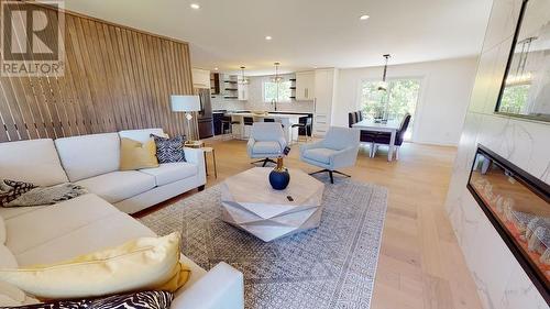 17 Alworth Pl, Sault Ste. Marie, ON - Indoor Photo Showing Living Room