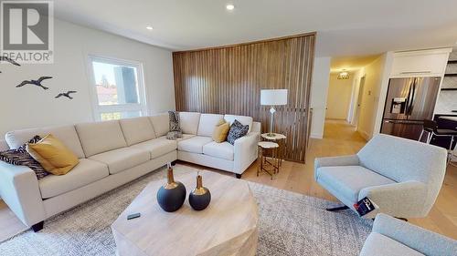 17 Alworth Pl, Sault Ste. Marie, ON - Indoor Photo Showing Living Room