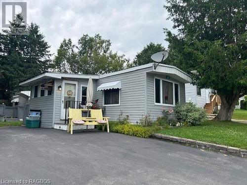 90 Sussex Square, Derby Twp, ON - Outdoor