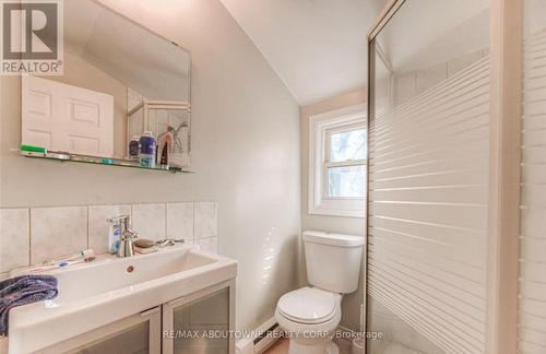 133 Markland Street, Hamilton (Durand), ON - Indoor Photo Showing Bathroom