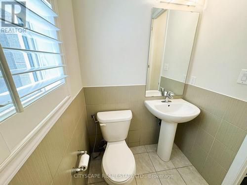 8659 Chickory Trail, Niagara Falls, ON - Indoor Photo Showing Bathroom