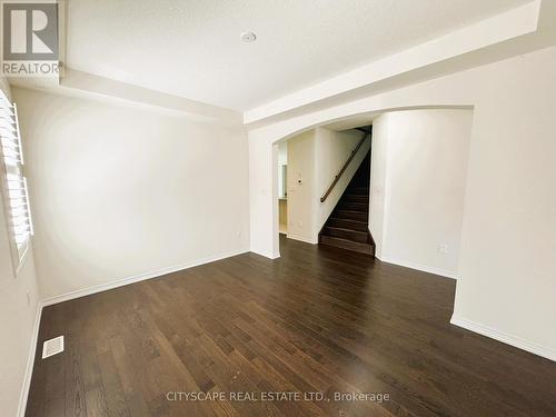 8659 Chickory Trail, Niagara Falls, ON - Indoor Photo Showing Other Room