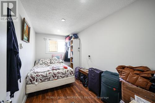 82* Mary Street W, Kawartha Lakes (Lindsay), ON - Indoor Photo Showing Bedroom