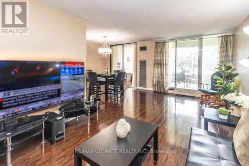 116 - 75 Emmett Avenue, Toronto (Mount Dennis), ON - Indoor Photo Showing Living Room