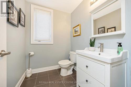 147 Upper Canada Court, Halton Hills (Georgetown), ON - Indoor Photo Showing Bathroom