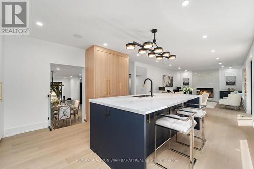 593 Cummer Avenue, Toronto (Bayview Woods-Steeles), ON - Indoor Photo Showing Kitchen With Upgraded Kitchen