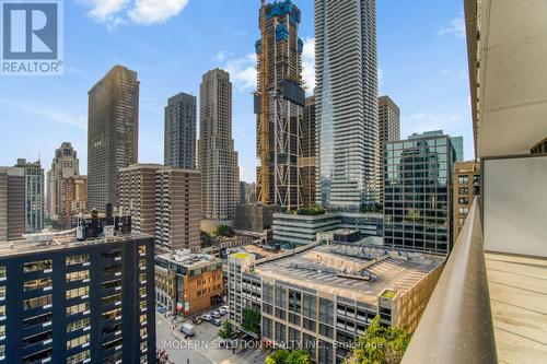 1408 - 33 Charles Street E, Toronto (Church-Yonge Corridor), ON - Outdoor With Facade