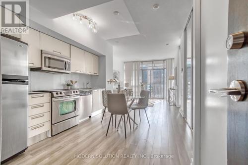 1408 - 33 Charles Street E, Toronto (Church-Yonge Corridor), ON - Indoor Photo Showing Kitchen With Stainless Steel Kitchen