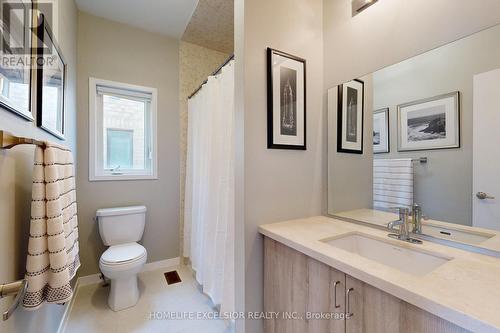 1216 Wellington Street E, Aurora (Bayview Northeast), ON - Indoor Photo Showing Bathroom