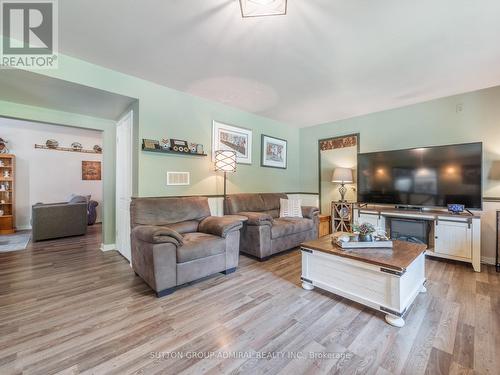 6192 5Th Line, New Tecumseth, ON - Indoor Photo Showing Living Room