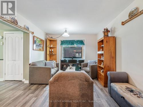 6192 5Th Line, New Tecumseth, ON - Indoor Photo Showing Living Room