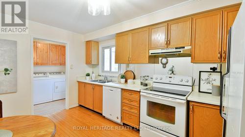 92 South Balsam Street, Uxbridge, ON - Indoor Photo Showing Kitchen With Double Sink