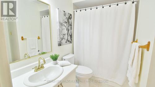 92 South Balsam Street, Uxbridge, ON - Indoor Photo Showing Bathroom