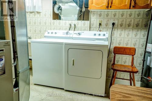 26 Eton Street, Markham (Village Green-South Unionville), ON - Indoor Photo Showing Laundry Room