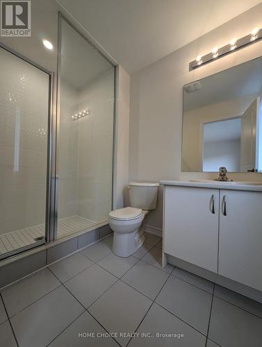 16 Durham Avenue, Barrie (Painswick South), ON - Indoor Photo Showing Bathroom