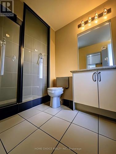 16 Durham Avenue, Barrie (Painswick South), ON - Indoor Photo Showing Bathroom