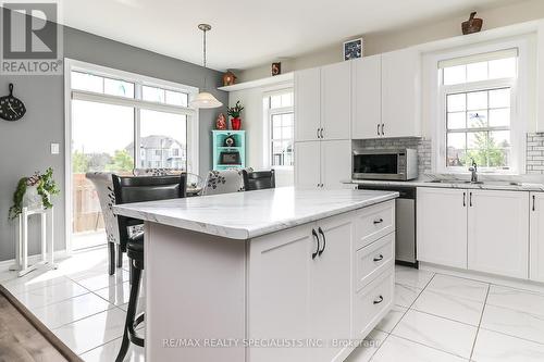 230 Roy Drive, Clearview (Stayner), ON - Indoor Photo Showing Kitchen