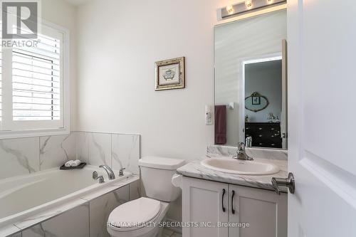 230 Roy Drive, Clearview (Stayner), ON - Indoor Photo Showing Bathroom