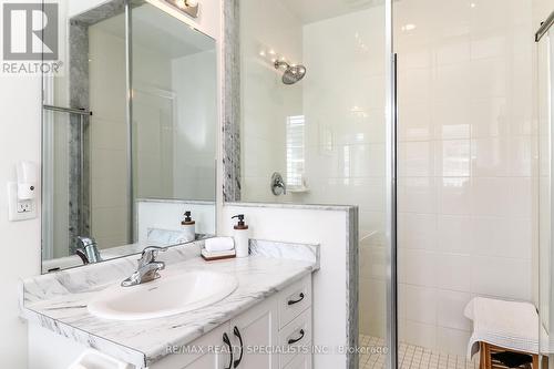 230 Roy Drive, Clearview (Stayner), ON - Indoor Photo Showing Bathroom