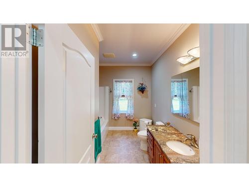 2506 Larch Avenue, Quesnel, BC - Indoor Photo Showing Bathroom