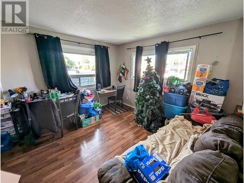 1909 Tamarack Street, Prince George, BC - Indoor Photo Showing Living Room