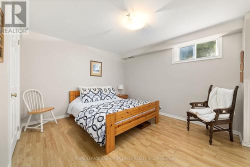 1407 Tracey'S Hill Road, Kawartha Lakes, ON - Indoor Photo Showing Bedroom