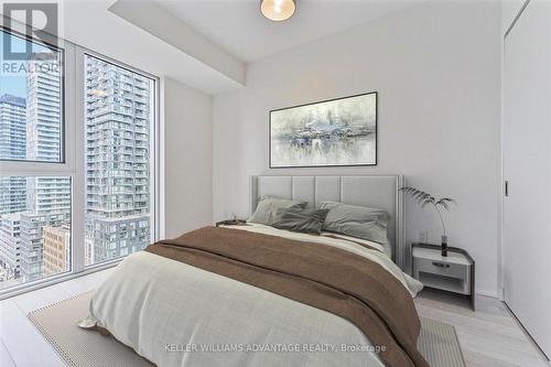 1502 - 357 King Street W, Toronto (Waterfront Communities), ON - Indoor Photo Showing Bedroom