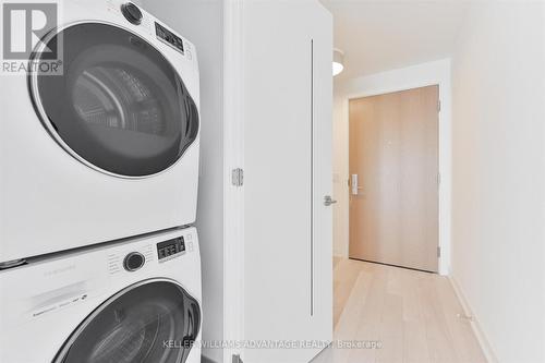 1502 - 357 King Street W, Toronto (Waterfront Communities), ON - Indoor Photo Showing Laundry Room