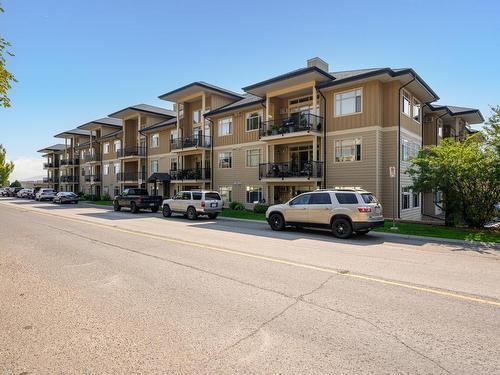 307-1390 Hillside Drive, Kamloops, BC - Outdoor With Facade