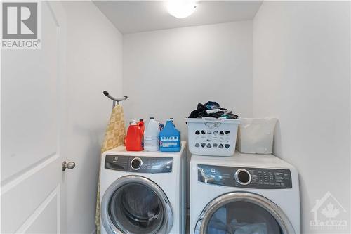 96 Dun Skipper Drive, Ottawa, ON - Indoor Photo Showing Laundry Room