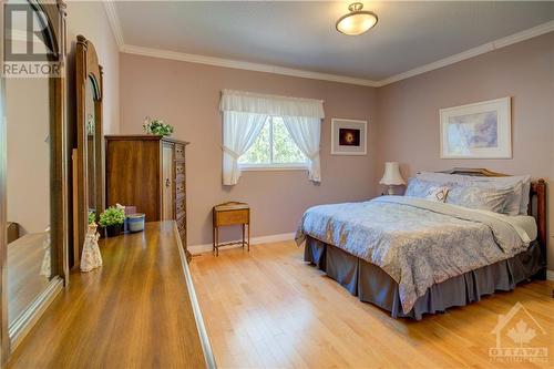 351 Emerald Street, Kingston, ON - Indoor Photo Showing Bedroom