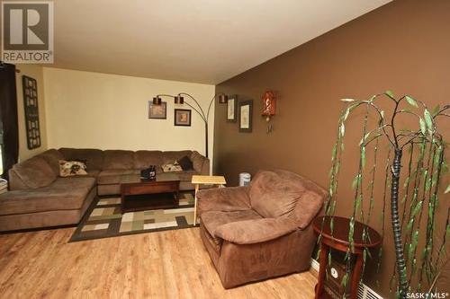 702 Second Street, Estevan, SK - Indoor Photo Showing Living Room