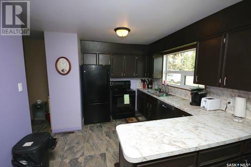 702 Second Street, Estevan, SK - Indoor Photo Showing Kitchen