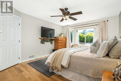 958 Mt Beaven Place, Vernon, BC - Indoor Photo Showing Bedroom