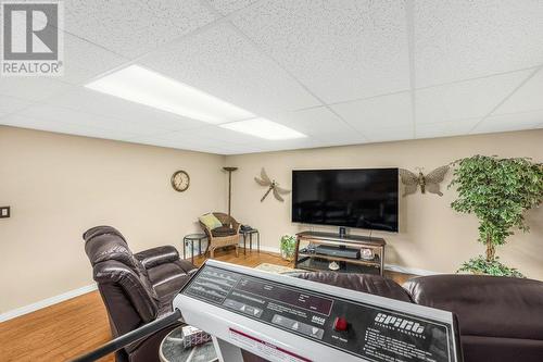 958 Mt Beaven Place, Vernon, BC - Indoor Photo Showing Other Room