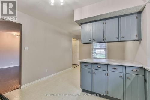 3 Brunswick Avenue, London, ON - Indoor Photo Showing Kitchen