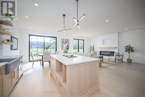 769 Gatestone Road, London, ON - Indoor Photo Showing Kitchen