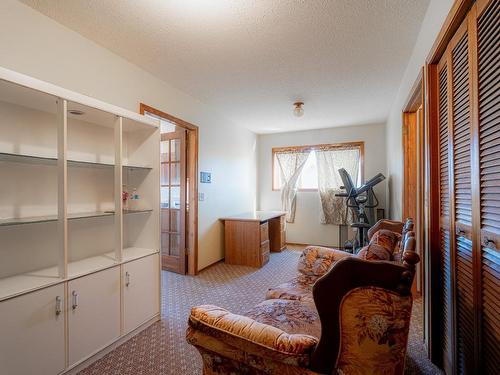 1594 Hillcrest Ave, Kamloops, BC - Indoor