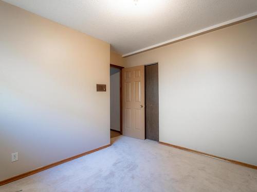 1594 Hillcrest Ave, Kamloops, BC - Indoor Photo Showing Other Room