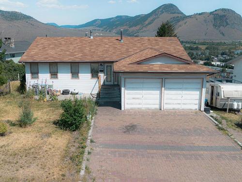 1594 Hillcrest Ave, Kamloops, BC - Outdoor