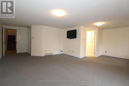 24 - 90 Ontario Street S, Lambton Shores (Grand Bend), ON - Indoor Photo Showing Other Room