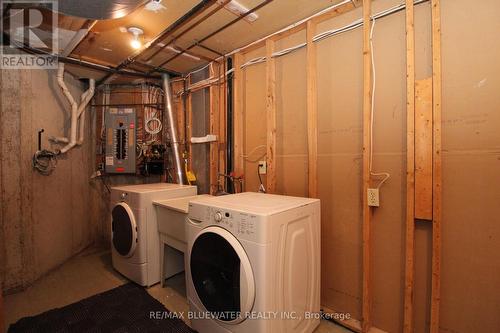 24 - 90 Ontario Street S, Lambton Shores (Grand Bend), ON - Indoor Photo Showing Laundry Room