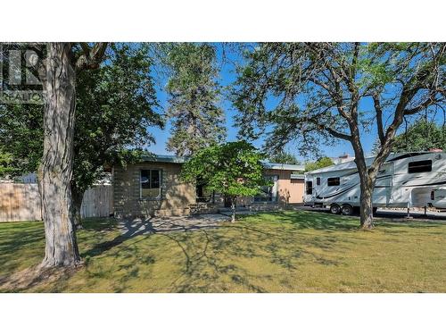 701 Ross Avenue, Penticton, BC - Outdoor