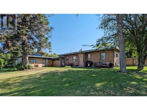 701 Ross Avenue, Penticton, BC - Outdoor