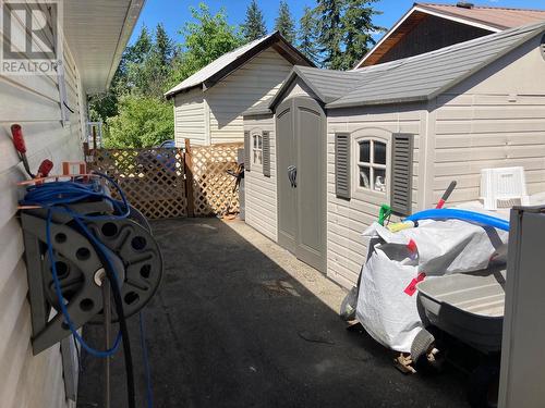 vinyl storage shed - 2214 Lakeview Drive, Blind Bay, BC - Outdoor With Exterior