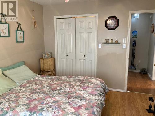 2214 Lakeview Drive, Blind Bay, BC - Indoor Photo Showing Bedroom